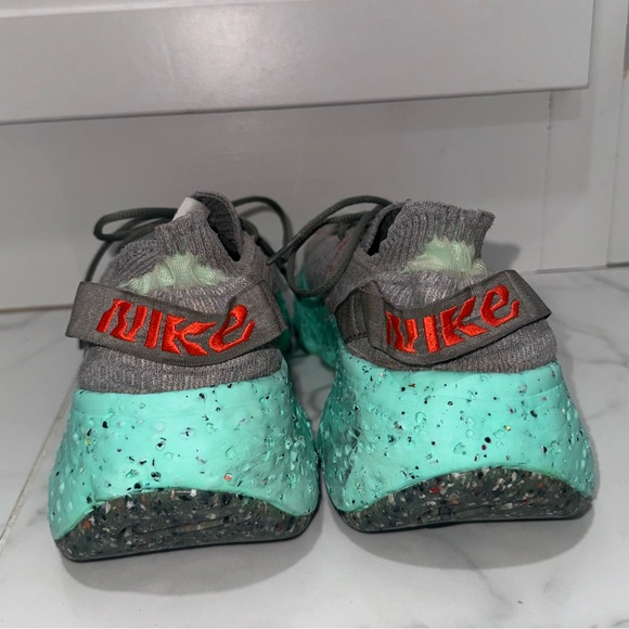 Gently Used Men’s Nike Space Hippie 04 “GREEN GLOW” - Picture 4 of 6